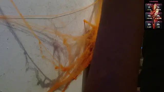 Snapshot of toxxxic_cams chatting on 10-27-25, 09:13 toxxxic cams online show from 10-27-25, 09:13