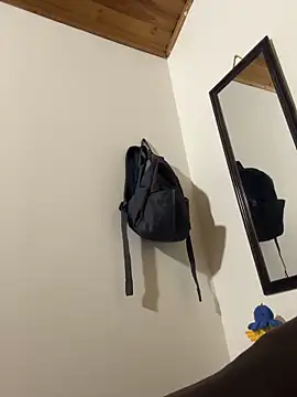 CamiRojas boy online show from 10-18-25, 04:04