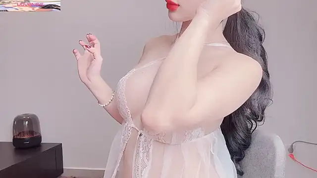 Snapshot of bejeni-sweet chatting on 02-10-25, 02:41 bejeni-sweet online show from 02-10-25, 02:41