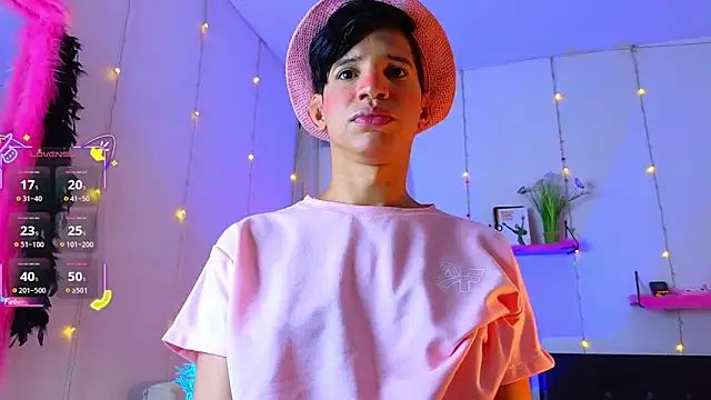 Ariel Femboy  online show from 09-14-25, 02:33