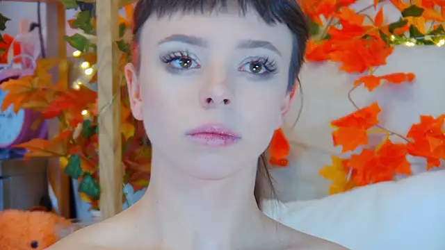 ElisabethDavis online show from 10-16-25, 06:09