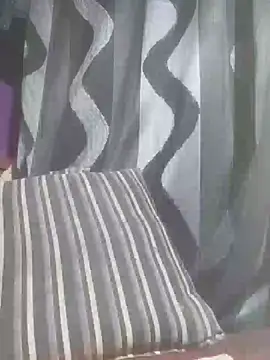 Hailey BaileyXYZ online show from 12-11-24, 08:28