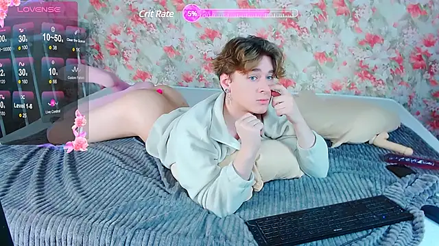 Snapshot of _YummyTony_ chatting on 03-15-25, 02:23 YummyTony online show from 03-15-25, 02:23
