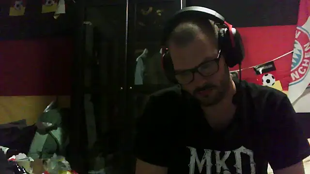 Snapshot of Die-geile-Sau chatting on 09-08-25, 07:13 Die-geile-Sau online show from 09-08-25, 07:13