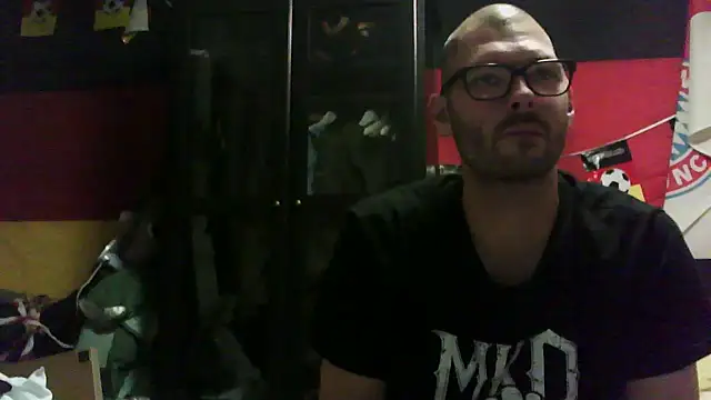 Snapshot of Die-geile-Sau chatting on 09-14-25, 07:02 Die-geile-Sau online show from 09-14-25, 07:02