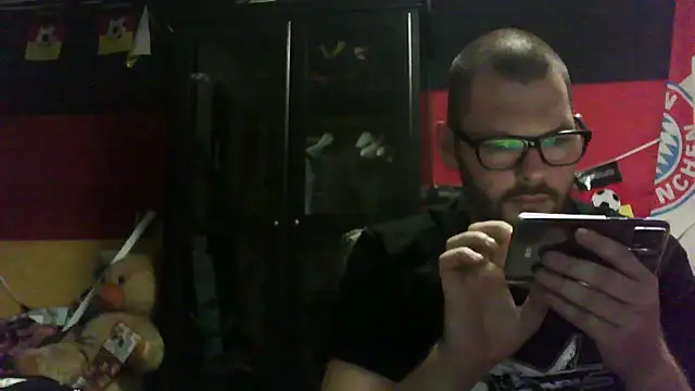 Snapshot of Die-geile-Sau chatting on 10-02-25, 07:32 Die-geile-Sau online show from 10-02-25, 07:32