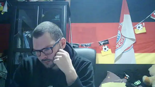 Snapshot of Die-geile-Sau chatting on 01-14-26, 05:40 Die-geile-Sau online show from 01-14-26, 05:40