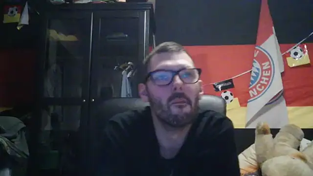 Snapshot of Die-geile-Sau chatting on 02-04-26, 09:31 Die-geile-Sau online show from 02-04-26, 09:31