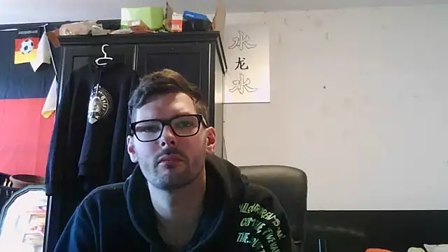 Die-geile-Sau online show from 05-18-26, 01:06