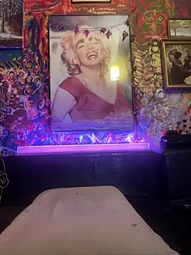 Snapshot of BarryKingsman chatting on 03-13-25, 09:59 BarryKingsman online show from 03-13-25, 09:59