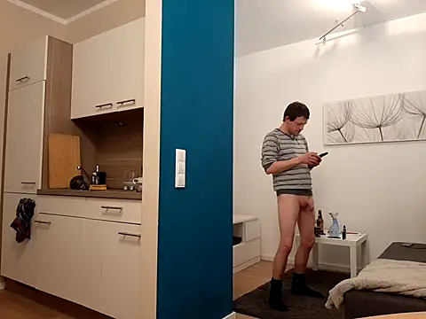 Snapshot of Ebinator666 chatting on 01-11-25, 07:49 Ebinator666 online show from 01-11-25, 07:49