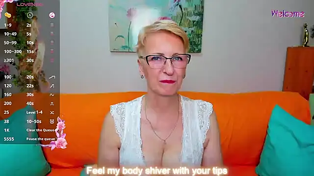 iamyourdream89 online show from 07-12-26, 08:49