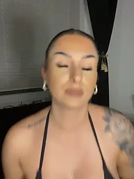 Mia-Bremer online show from 02-02-25, 05:04