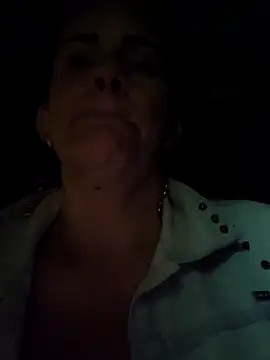 Snapshot of SeductionSilera chatting on 02-27-25, 02:43 SeductionSilera online show from 02-27-25, 02:43