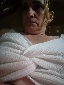 Snapshot of SeductionSilera chatting on 02-28-25, 10:06 SeductionSilera online show from 02-28-25, 10:06