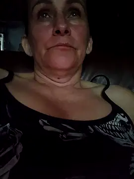 Snapshot of SeductionSilera chatting on 09-20-25, 05:08 SeductionSilera online show from 09-20-25, 05:08