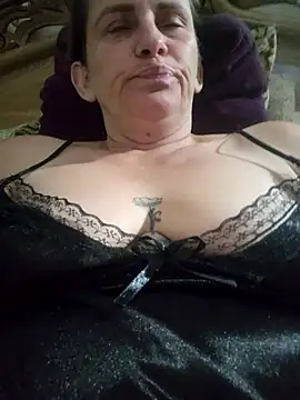 Snapshot of SeductionSilera chatting on 09-25-25, 05:33 SeductionSilera online show from 09-25-25, 05:33