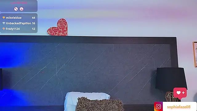 Snapshot of big_tits_in_your_face chatting on 03-03-25, 11:14 big tits in your face online show from 03-03-25, 11:14