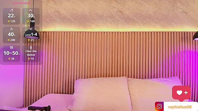 big tits in your face online show from 12-14-25, 08:13