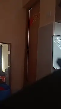 Snapshot of squirydol chatting on 11-02-25, 06:27 squirydol online show from 11-02-25, 06:27