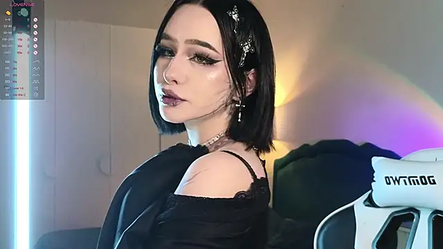 Snapshot of ghot1c_graceeee chatting on 02-08-25, 12:17 ghot1c graceeee online show from 02-08-25, 12:17