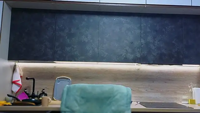 Katniss K online show from 02-14-26, 08:33