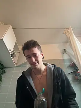 Toyjungee online show from 12-21-24, 01:53