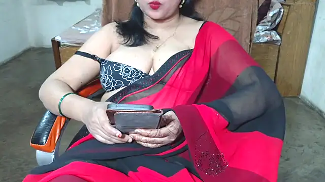 Cute Mahi22 online show from 04-10-26, 07:02