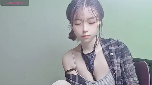 VaerySaenz online show from 12-17-24, 03:39