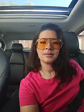 highly inappropriate online show from 06-03-26, 02:33