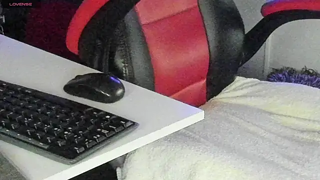 natasha logan  online show from 10-21-25, 04:02