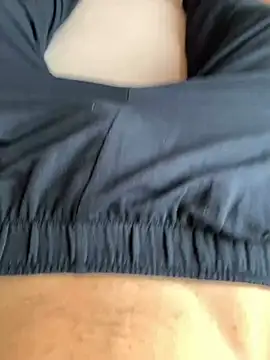 Snapshot of Fellix chatting on 02-25-25, 11:52 Fellix online show from 02-25-25, 11:52