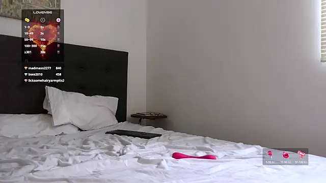 Snapshot of mini_kunis chatting on 02-27-25, 04:43 mini kunis online show from 02-27-25, 04:43