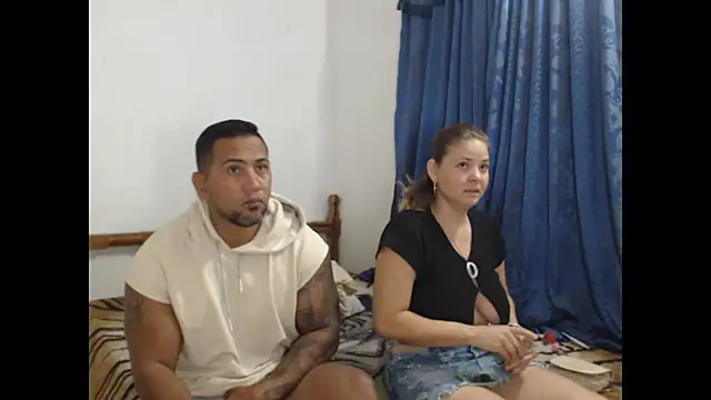 Snapshot of lover_1994 chatting on 09-12-25, 10:26 lover 1994 online show from 09-12-25, 10:26