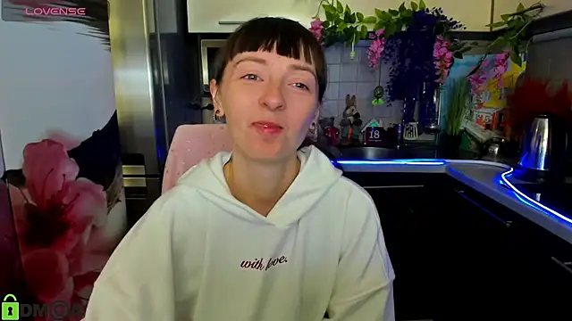 TayanaJons online show from 04-06-26, 07:20