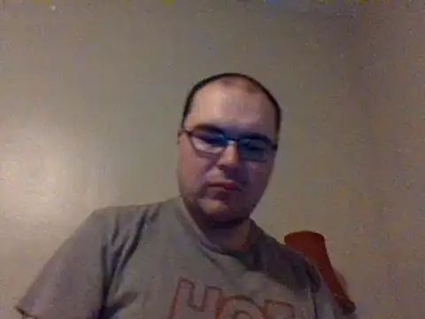 Snapshot of zman237 chatting on 10-30-25, 02:13 zman237 online show from 10-30-25, 02:13