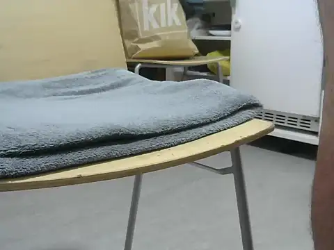 Snapshot of xx21cm chatting on 10-26-25, 01:06 xx21cm online show from 10-26-25, 01:06