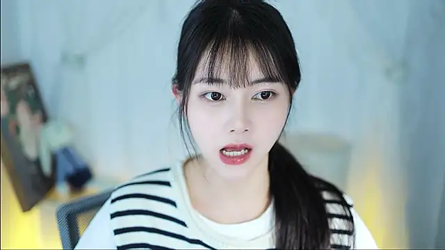 Judy520 online show from 02-28-25, 03:26