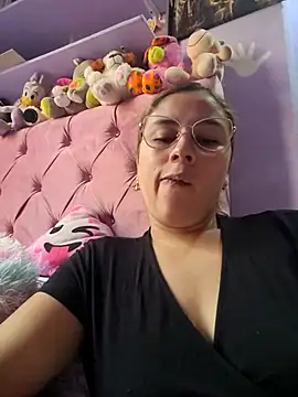 selena gomez2 online show from 10-28-25, 02:09