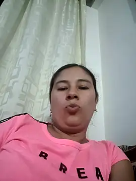 Snapshot of selena_gomez2 chatting on 05-07-26, 02:39 selena gomez2 online show from 05-07-26, 02:39