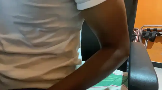 Snapshot of YomalBBC chatting on 03-09-25, 10:30 YomalBBC online show from 03-09-25, 10:30