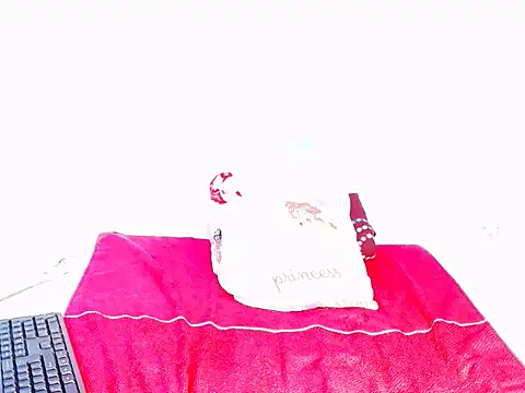 Snapshot of BustyWendy chatting on 12-25-24, 04:33 BustyWendy online show from 12-25-24, 04:33