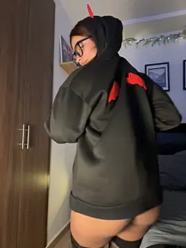 Snapshot of crystal_bunny7 chatting on 01-25-25, 12:06 crystal bunny7 online show from 01-25-25, 12:06