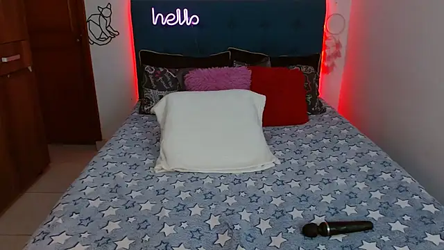 Snapshot of antonella_sweet33 chatting on 01-12-25, 10:43 antonella sweet33 online show from 01-12-25, 10:43