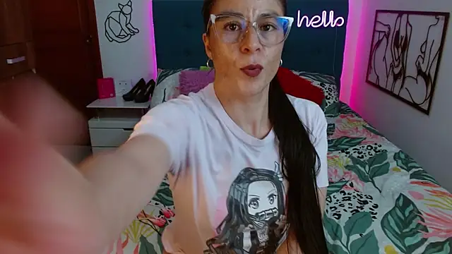 Snapshot of antonella_sweet33 chatting on 10-09-25, 09:24 antonella sweet33 online show from 10-09-25, 09:24