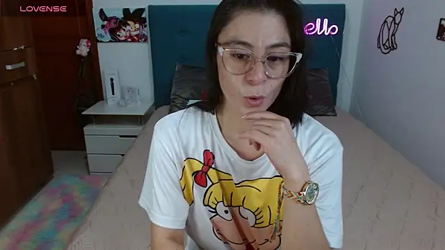 Snapshot of antonella_sweet33 chatting on 06-13-26, 08:29 antonella sweet33 online show from 06-13-26, 08:29