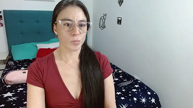 Snapshot of antonella_sweet33 chatting on 06-19-26, 09:40 antonella sweet33 online show from 06-19-26, 09:40