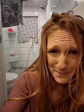 Snapshot of GoldenFlameGoddess chatting on 02-10-25, 10:30 GoldenFlameGoddess online show from 02-10-25, 10:30