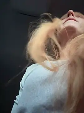 GoldenFlameGoddess online show from 03-08-26, 02:04