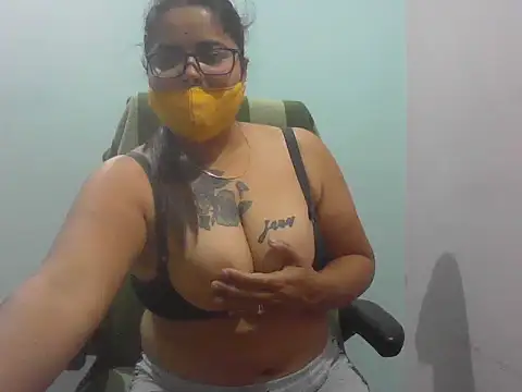 gyanvi1 online show from 02-11-25, 01:41